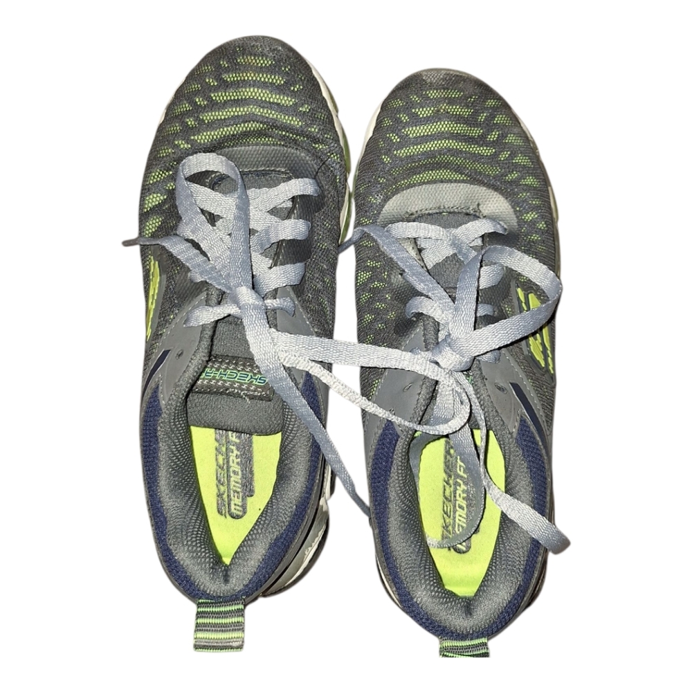Skechers Gray and Green Lightweight Sneakers Size 3